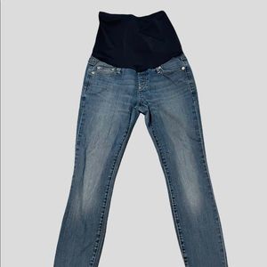 Gap maternity over the belly skinny jeans. Size 4